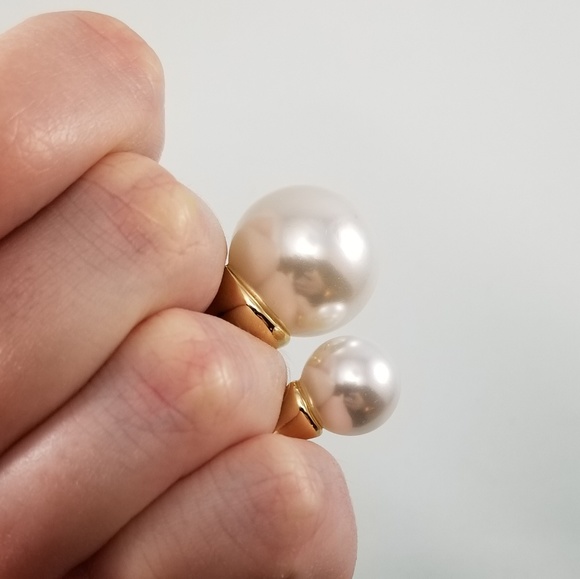 🆕 Double Pearl Statement Ring - Picture 4 of 6